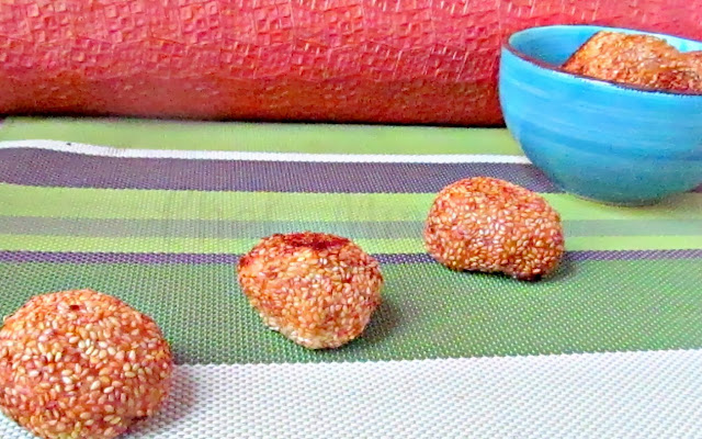 Jian Dui - Chinese Sesame Balls with Peanut Filling