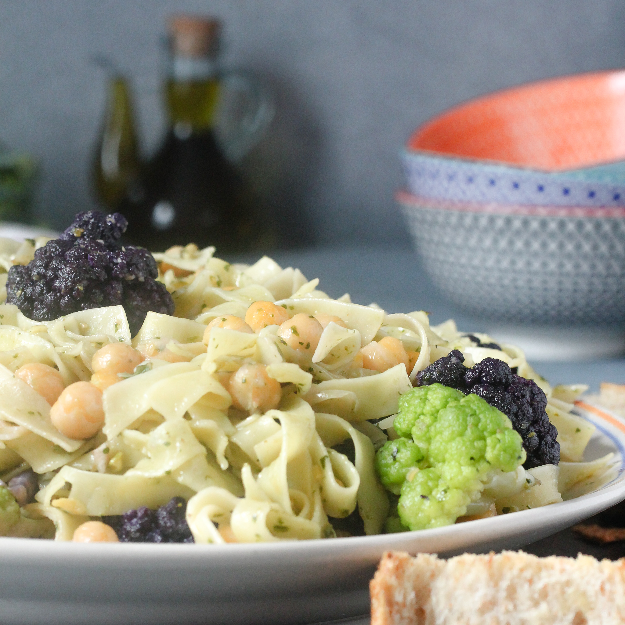 Pasta with chickpeas and garlic with colored c