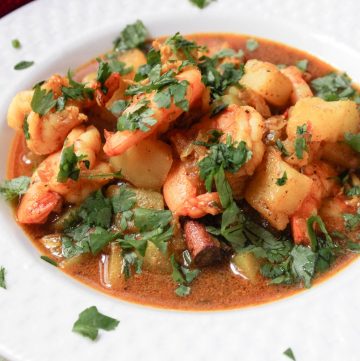 Chingri Macher Kalia - Bengali Shrimp Potato Curry