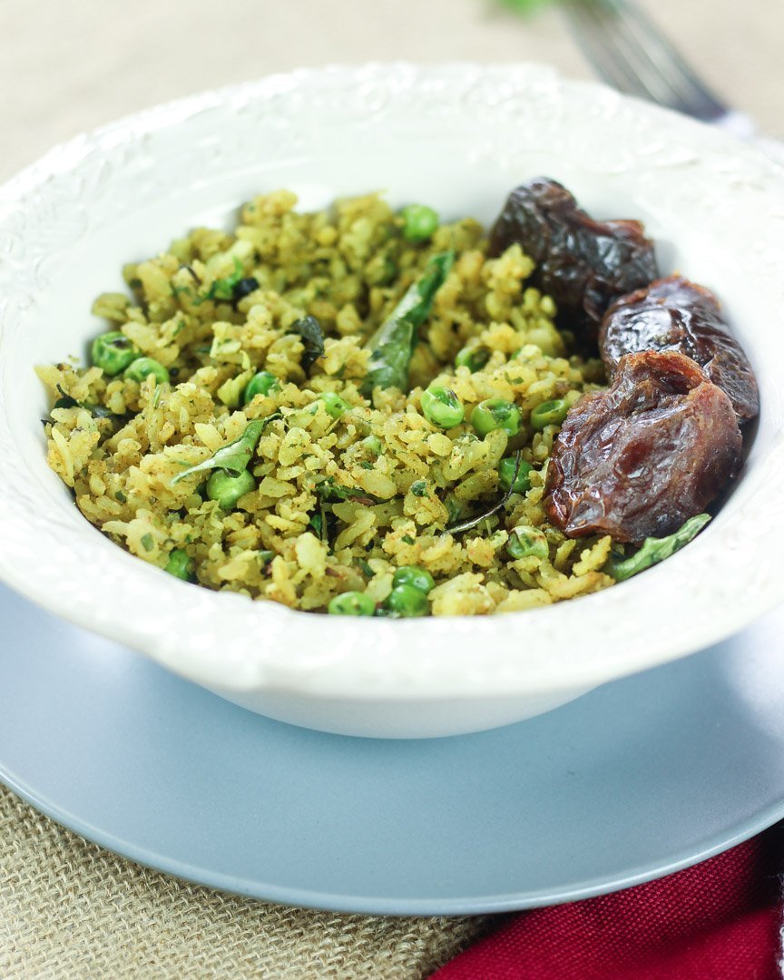 Coriander Matar Poha - Flattened Rice with Cilantro & Green Peas