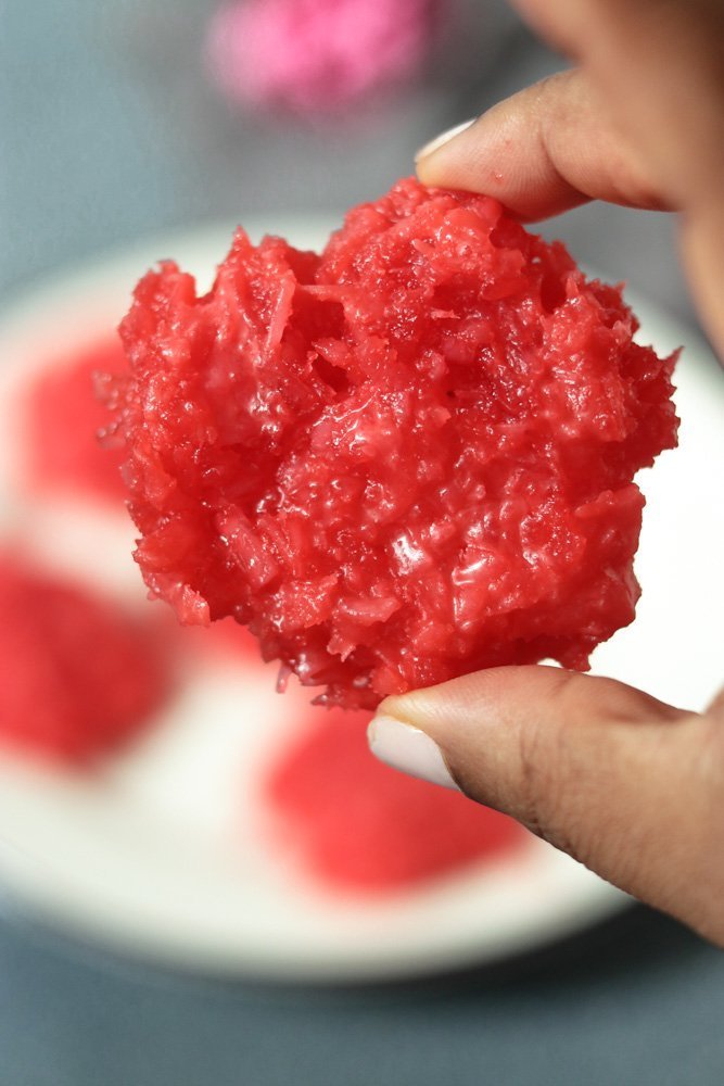 Caribbean Coconut Sugar Cakes - This delicious coconut candy popular in different versions throughout the Caribbean is both #vegan and #glutenfree. #caribbeanfood #trinifood #candy