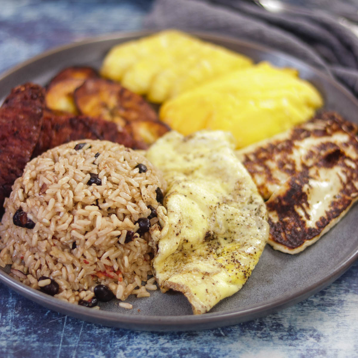 Gallo Pinto Costa Rican Rice & Beans Breakfast Platter Global