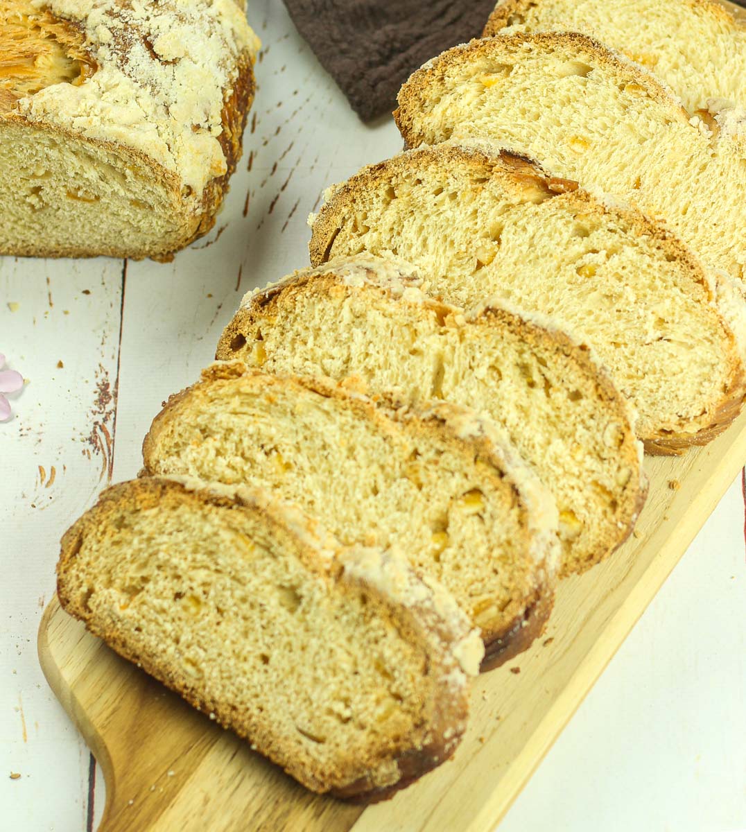 slices of sweet bread