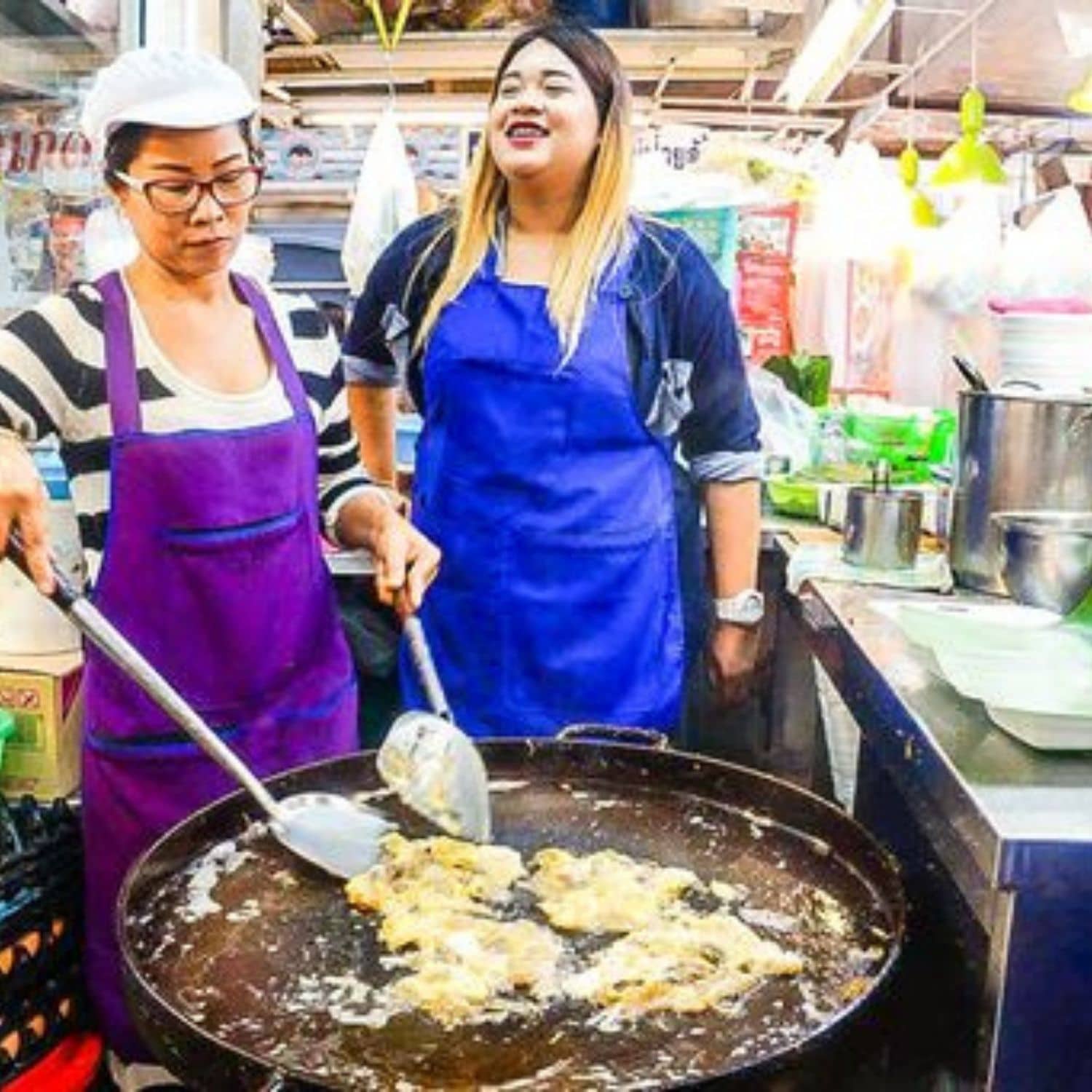 frying Seafood Omelet at Or Tor Kor Market #bangkoktravel #thailandtravel